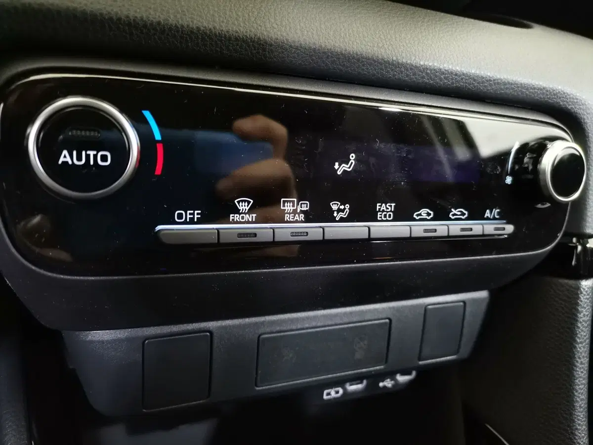 Toyota Yaris nuova a Salerno (14)