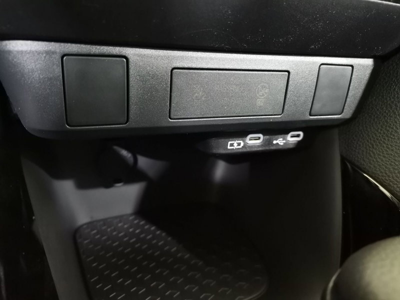 Toyota Yaris nuova a Salerno (15)