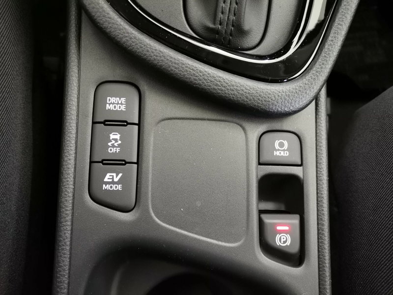 Toyota Yaris nuova a Salerno (16)