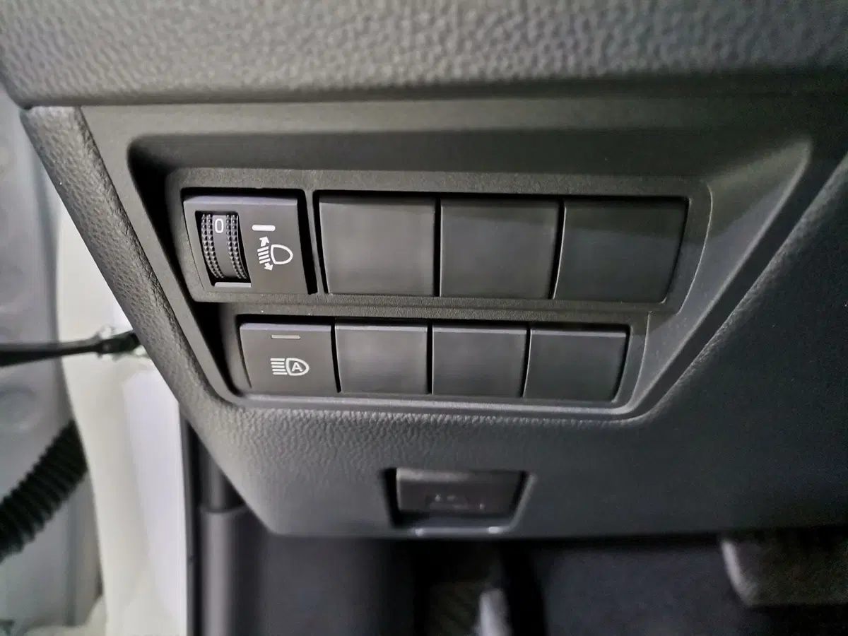 Toyota Yaris nuova a Salerno (17)
