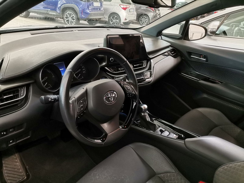 Toyota Toyota C-HR usata a Salerno (7)