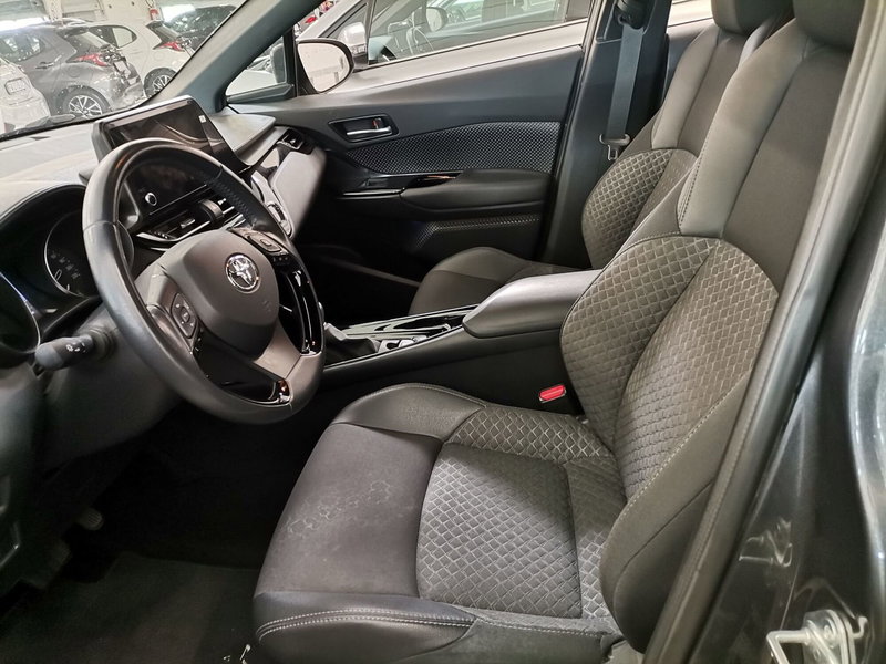 Toyota Toyota C-HR usata a Salerno (8)