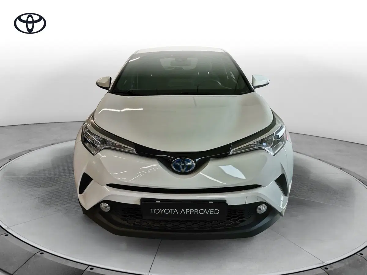 Toyota Toyota C-HR usata a Salerno (3)