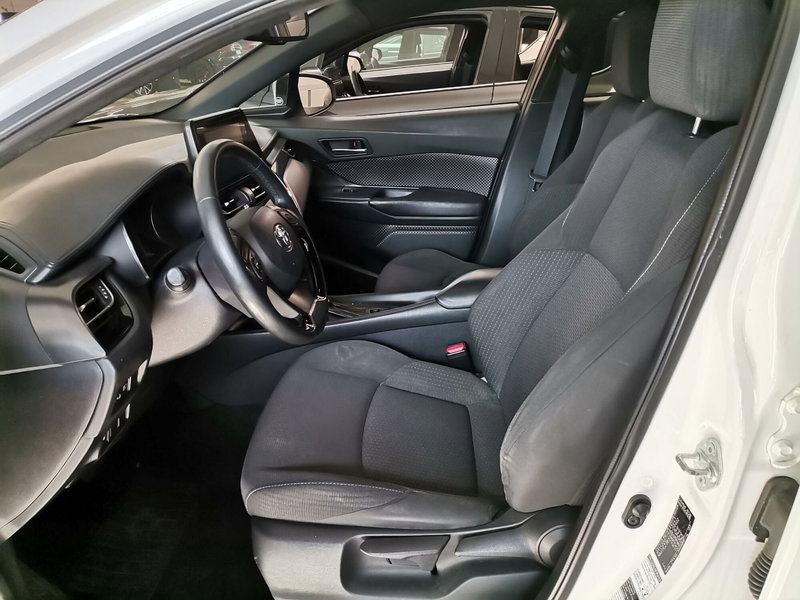 Toyota Toyota C-HR usata a Salerno (7)