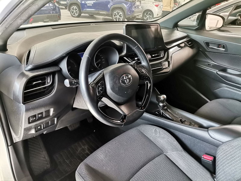 Toyota Toyota C-HR usata a Salerno (9)