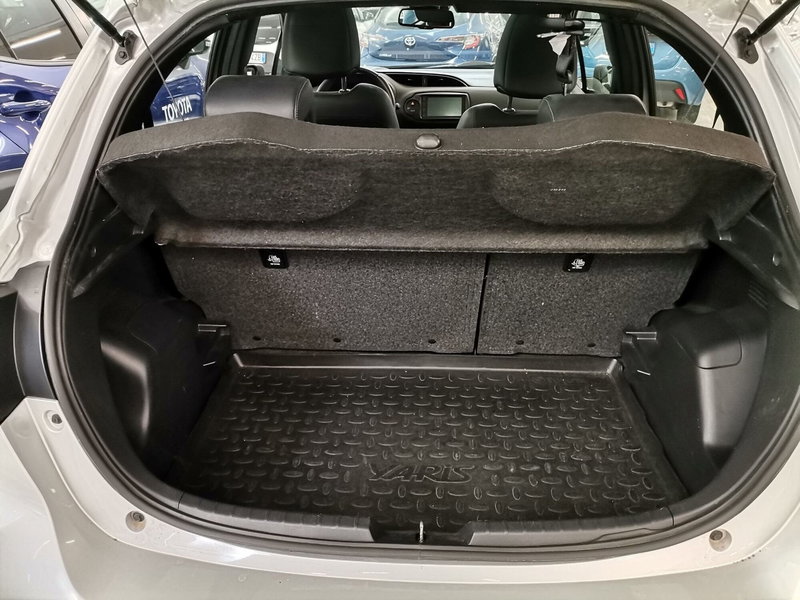 Toyota Yaris usata a Salerno (12)
