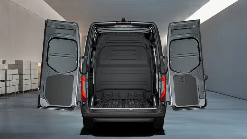 Mercedes-Benz Sprinter nuova a Milano (9)