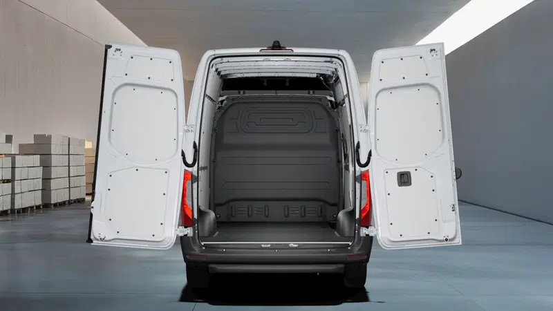 Mercedes-Benz Sprinter nuova a Milano (8)