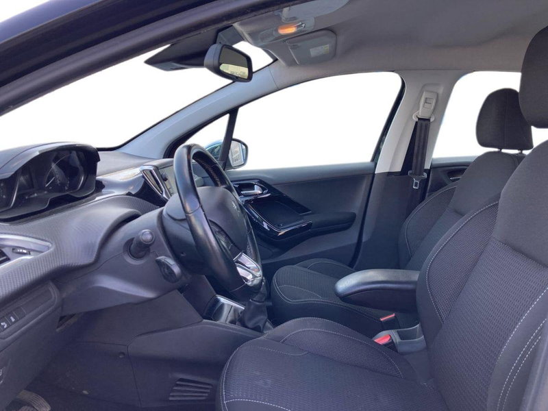 Peugeot 208 usata a Milano (10)