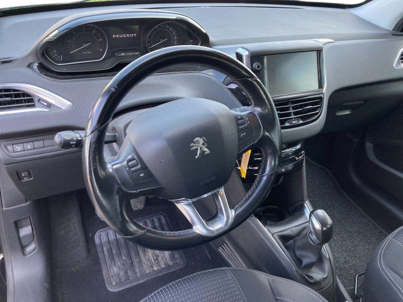 Peugeot 208 usata a Milano (11)