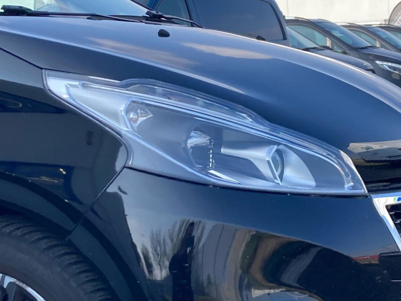 Peugeot 208 usata a Milano (7)