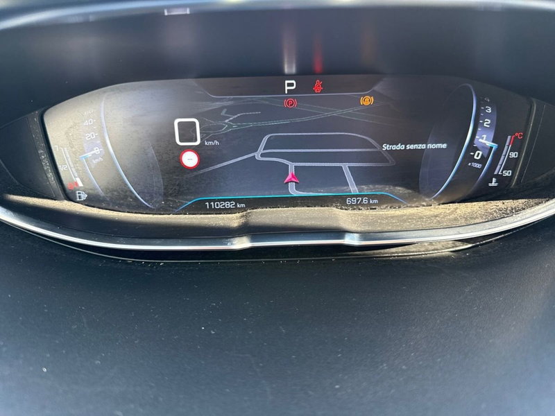 Peugeot 5008 usata a Milano (13)