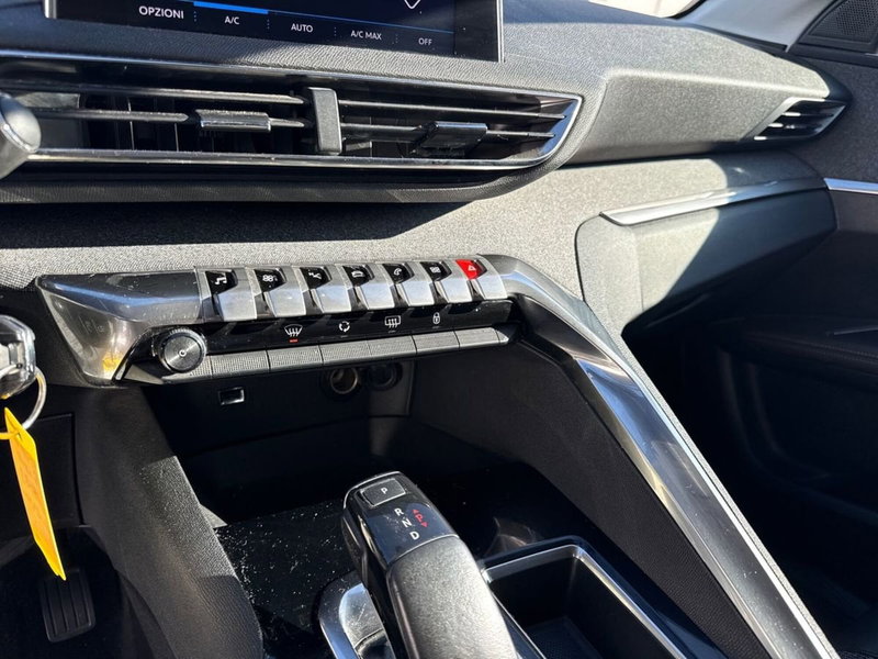 Peugeot 5008 usata a Milano (14)