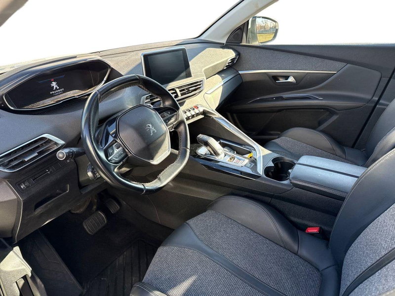 Peugeot 5008 usata a Milano (15)