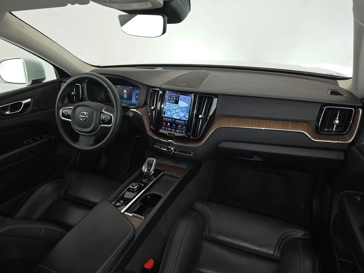 Volvo XC60 usata a Cuneo (12)