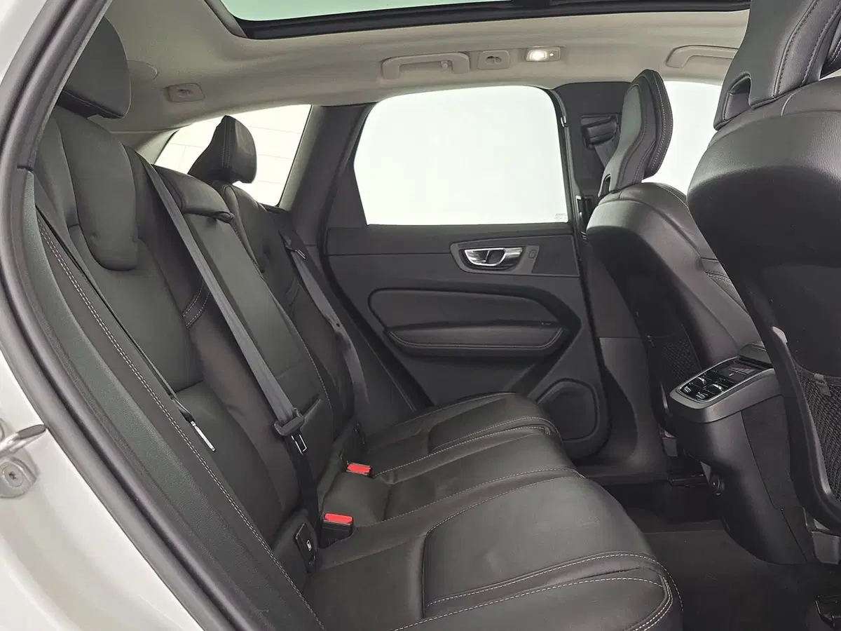 Volvo XC60 usata a Cuneo (14)