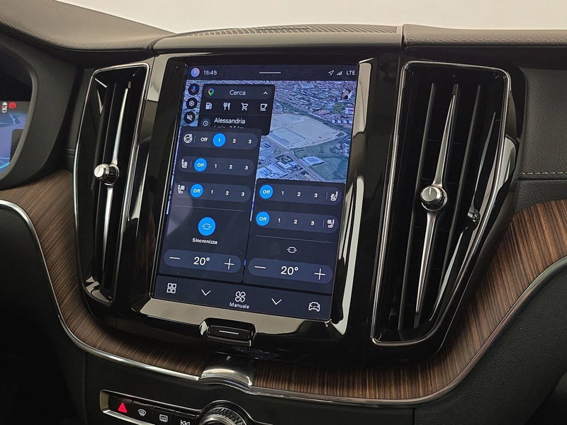 Volvo XC60 usata a Cuneo (16)