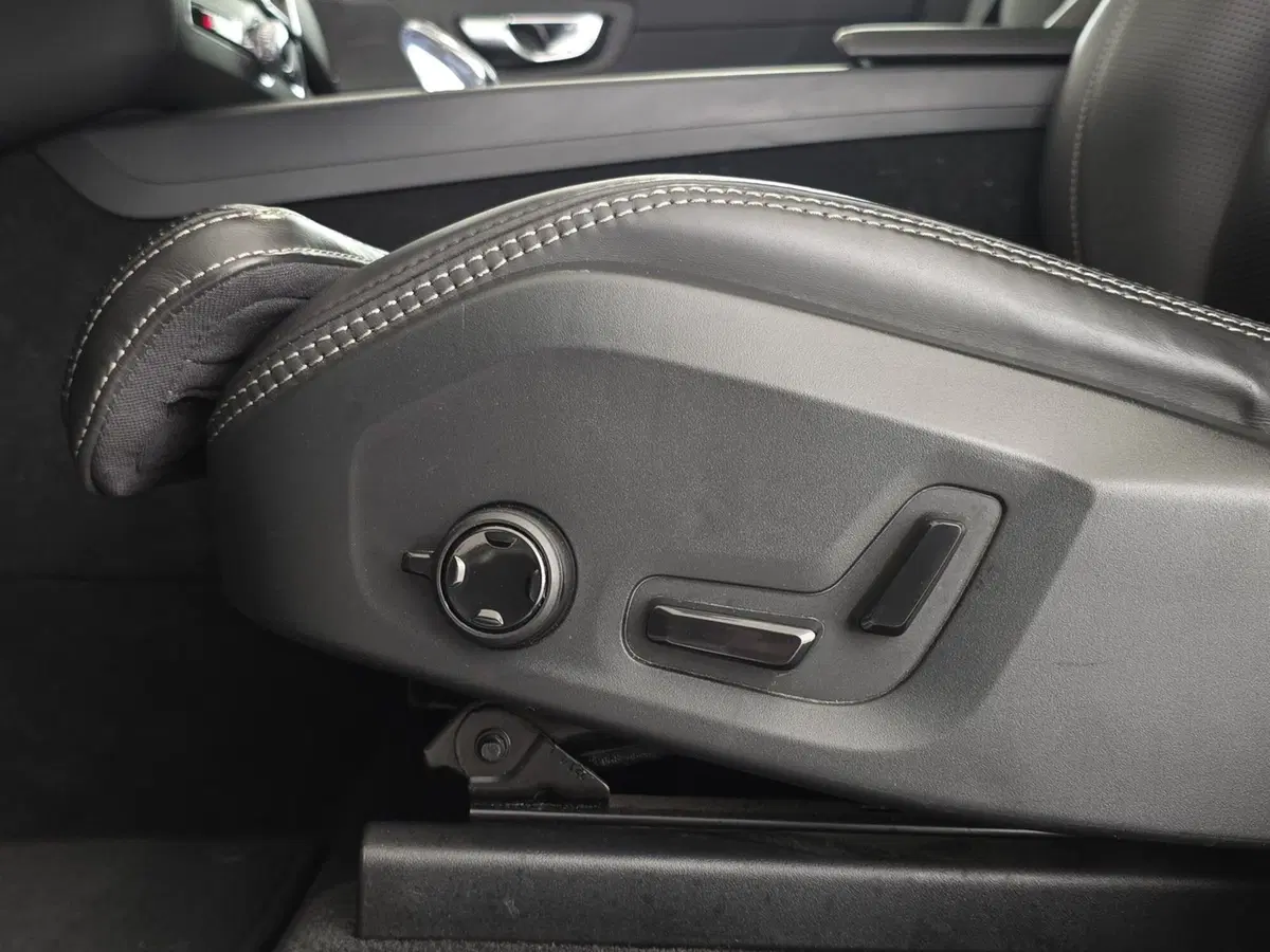 Volvo XC60 usata a Cuneo (19)