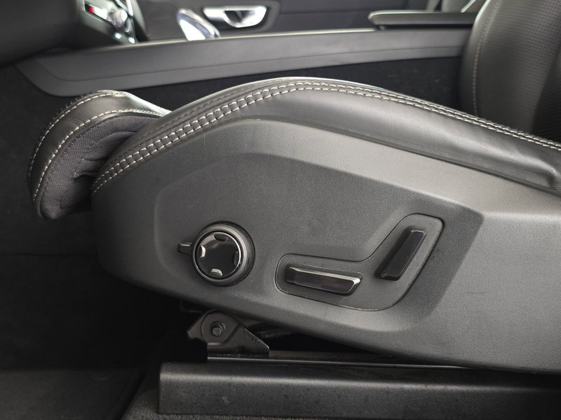 Volvo XC60 usata a Cuneo (19)