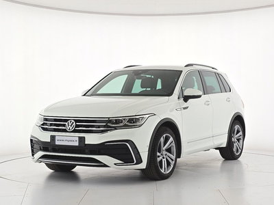 Volkswagen Tiguan Allspace 2.0 tdi R-Line 150cv dsg del 2021 usata a Asti