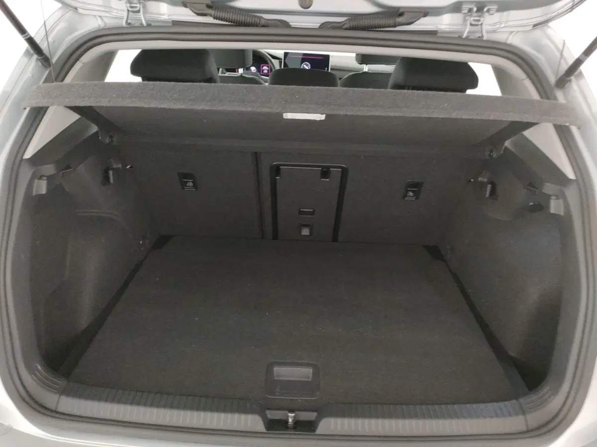 Volkswagen Golf usata a Napoli (18)