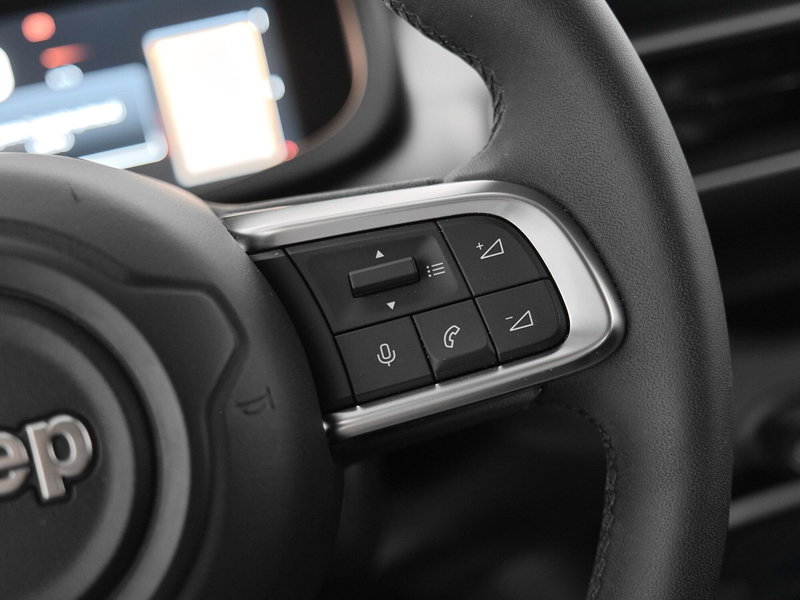 Jeep Avenger usata a Prato (12)