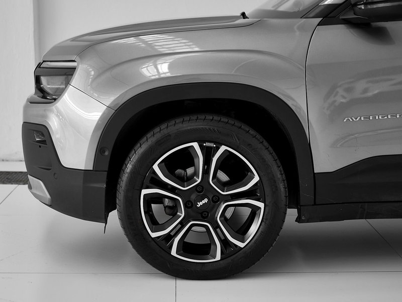 Jeep Avenger usata a Prato (4)