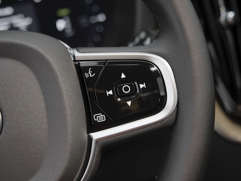Volvo XC60 usata a Prato (11)