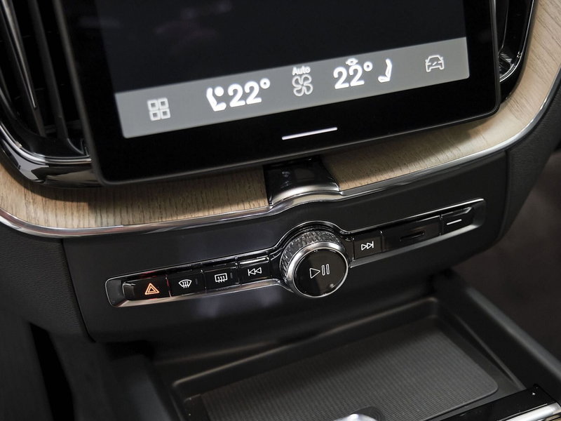 Volvo XC60 usata a Prato (14)