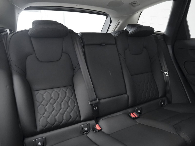 Volvo XC60 usata a Prato (18)
