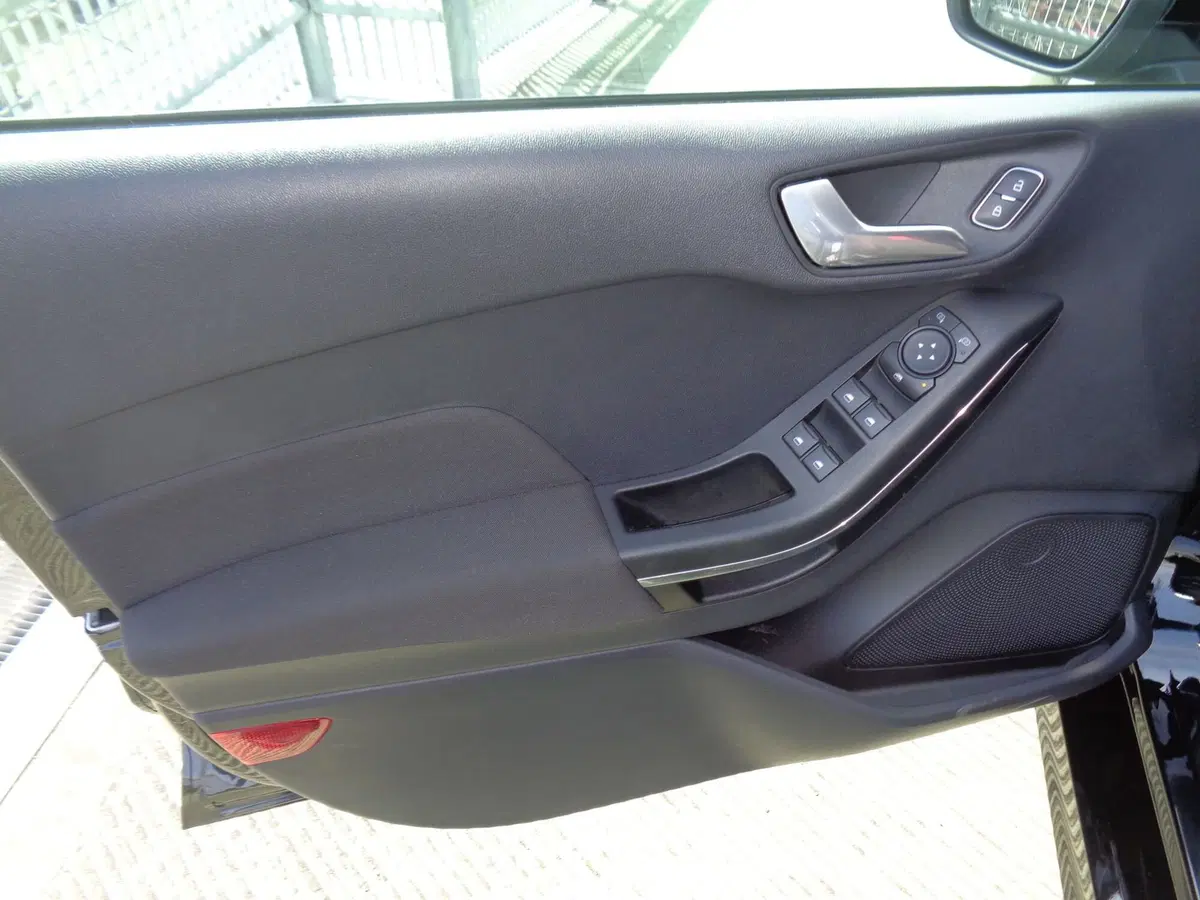 Ford Fiesta usata a Treviso (7)