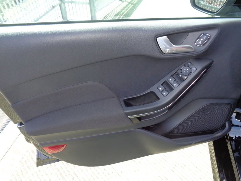 Ford Fiesta usata a Treviso (7)
