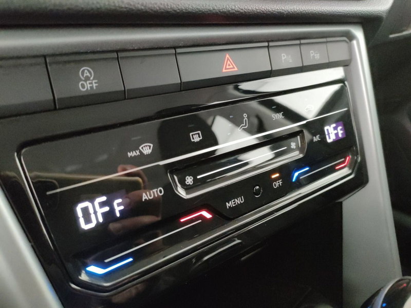 Volkswagen T-Roc usata a Napoli (17)