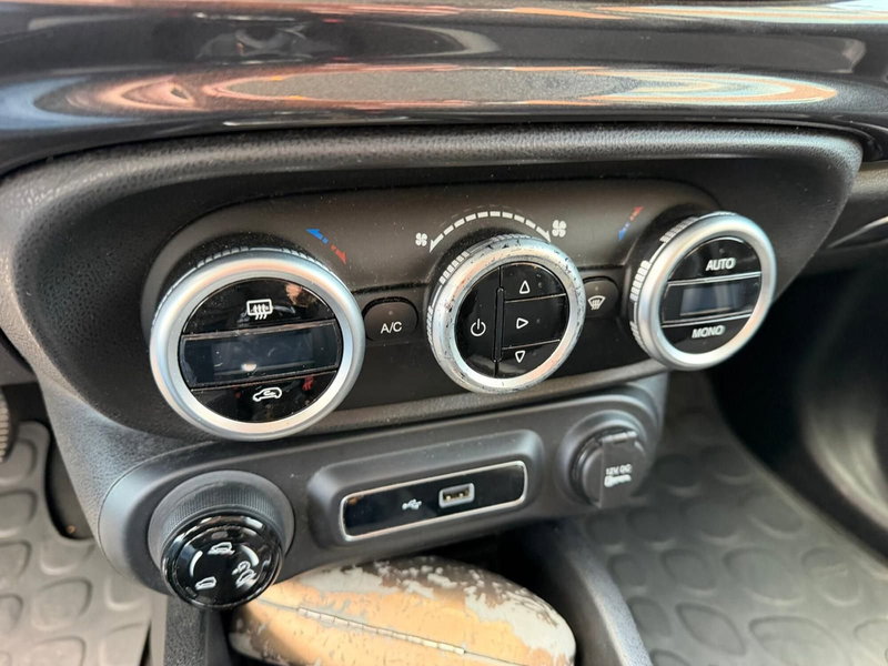 Fiat 500L usata a Salerno (19)