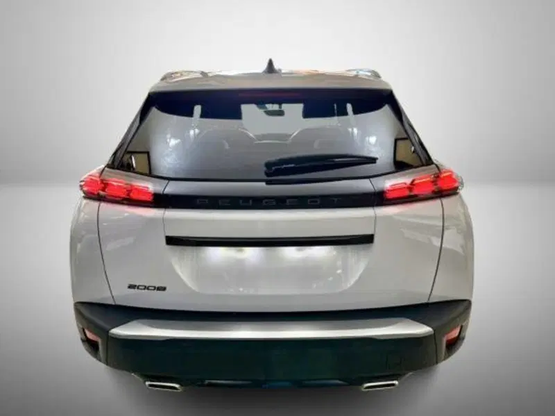 Peugeot 2008 nuova a Salerno (11)