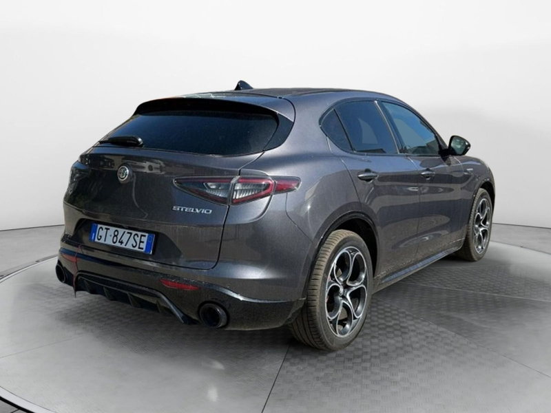 Alfa Romeo Stelvio usata a Salerno (3)
