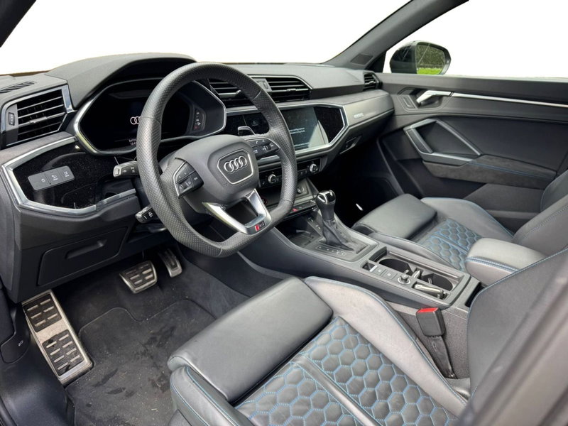 Audi RS Q3 Sportback usata a Salerno (8)