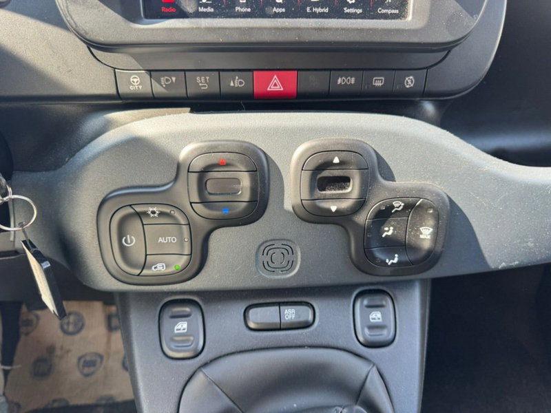 Fiat Panda Cross usata a Salerno (18)