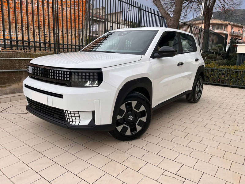 Fiat Grande Panda nuova a Salerno (10)