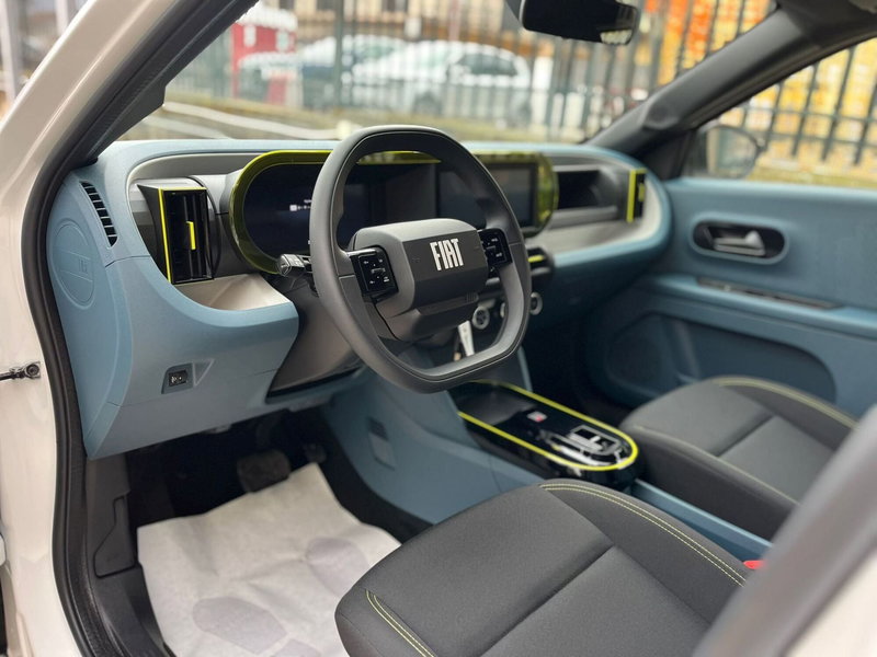 Fiat Grande Panda nuova a Salerno (13)