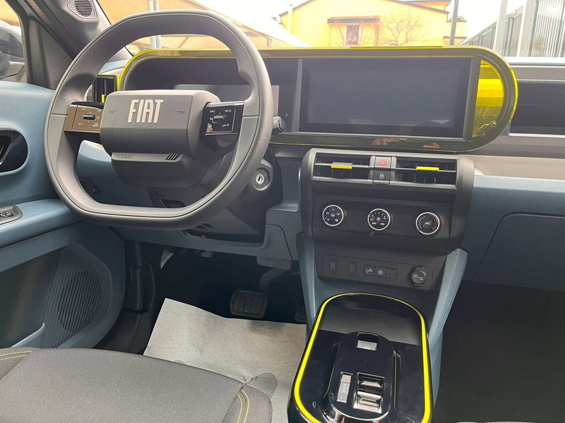 Fiat Grande Panda nuova a Salerno (14)