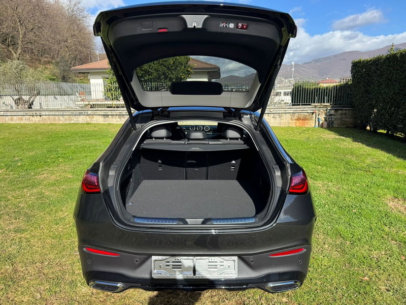 Mercedes-Benz GLC Coupé nuova a Salerno (12)