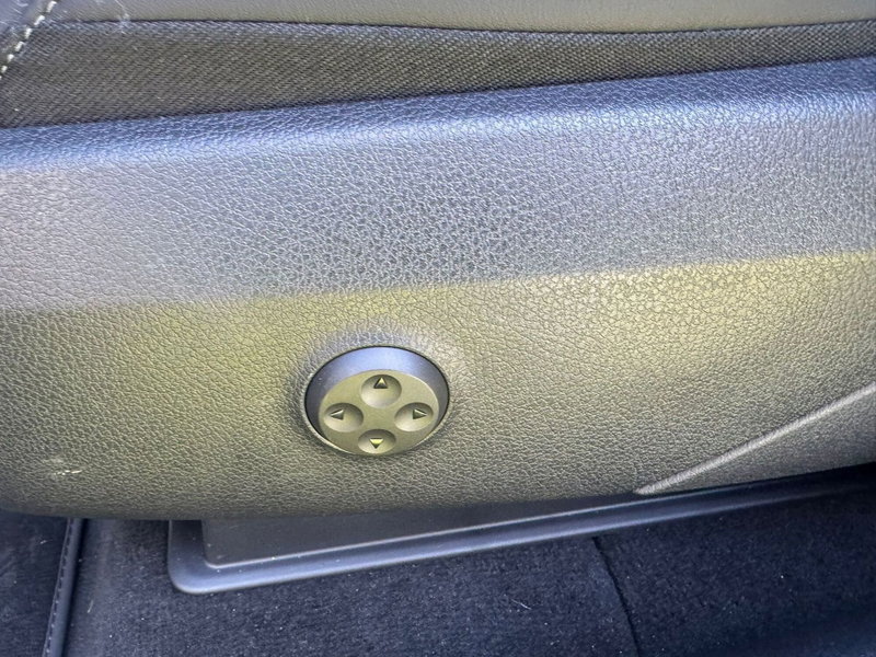 Mercedes-Benz GLC Coupé nuova a Salerno (18)