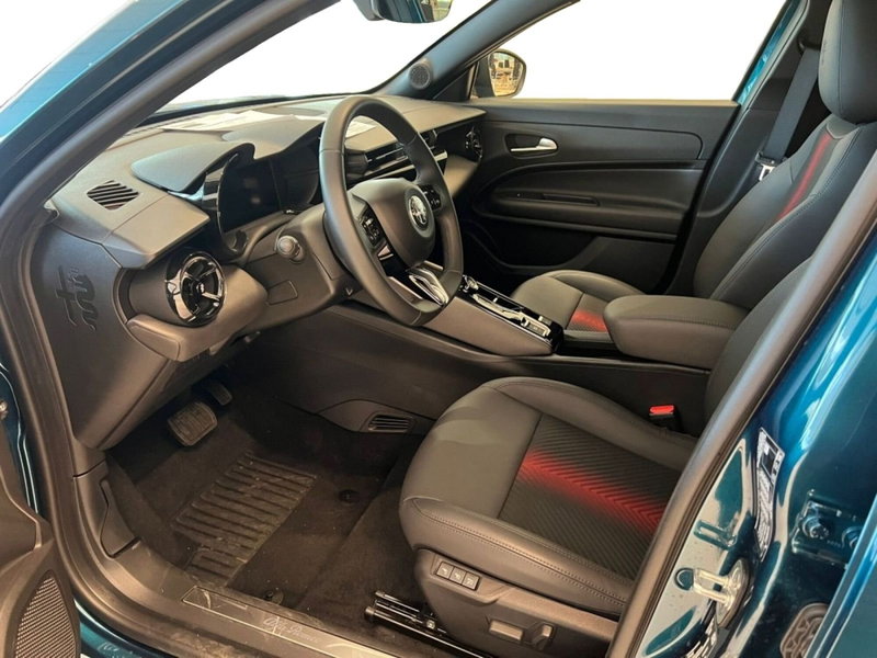 Alfa Romeo Junior nuova a Salerno (6)