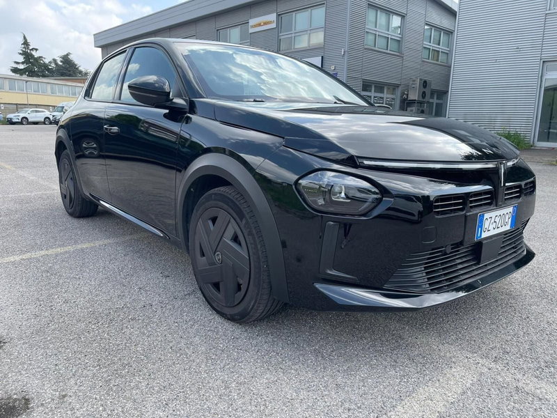 Lancia Ypsilon usata a Salerno (2)