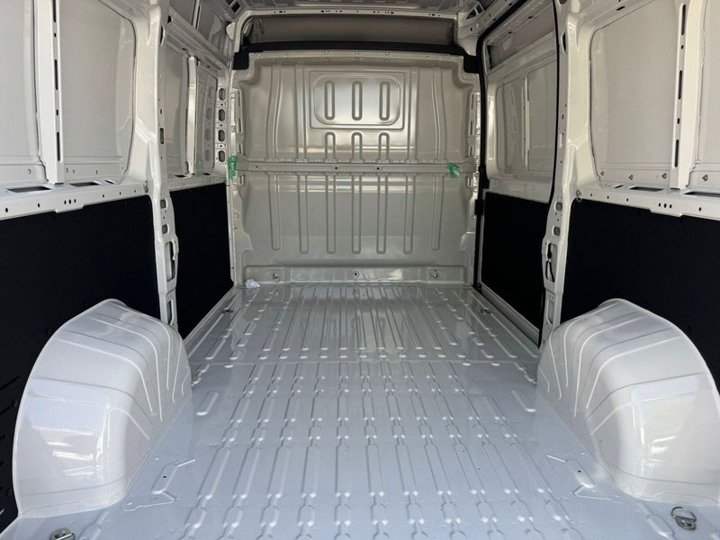 Fiat Ducato Furgone nuova a Salerno (13)