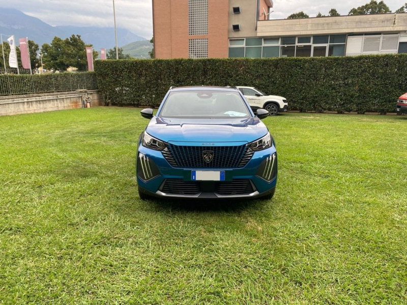 Peugeot 2008 nuova a Salerno (9)