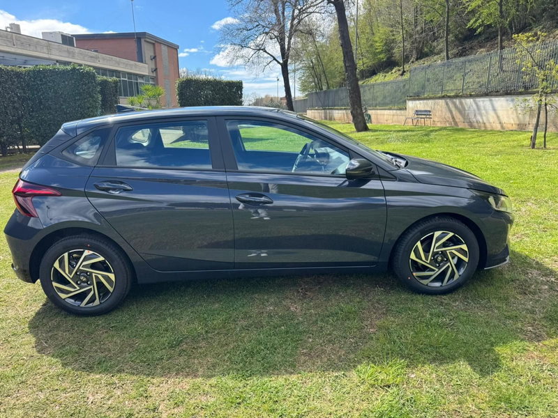 Hyundai i20 nuova a Salerno (15)