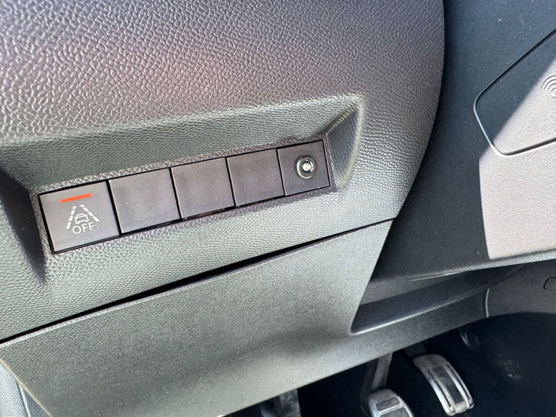 Peugeot 208 usata a Salerno (16)