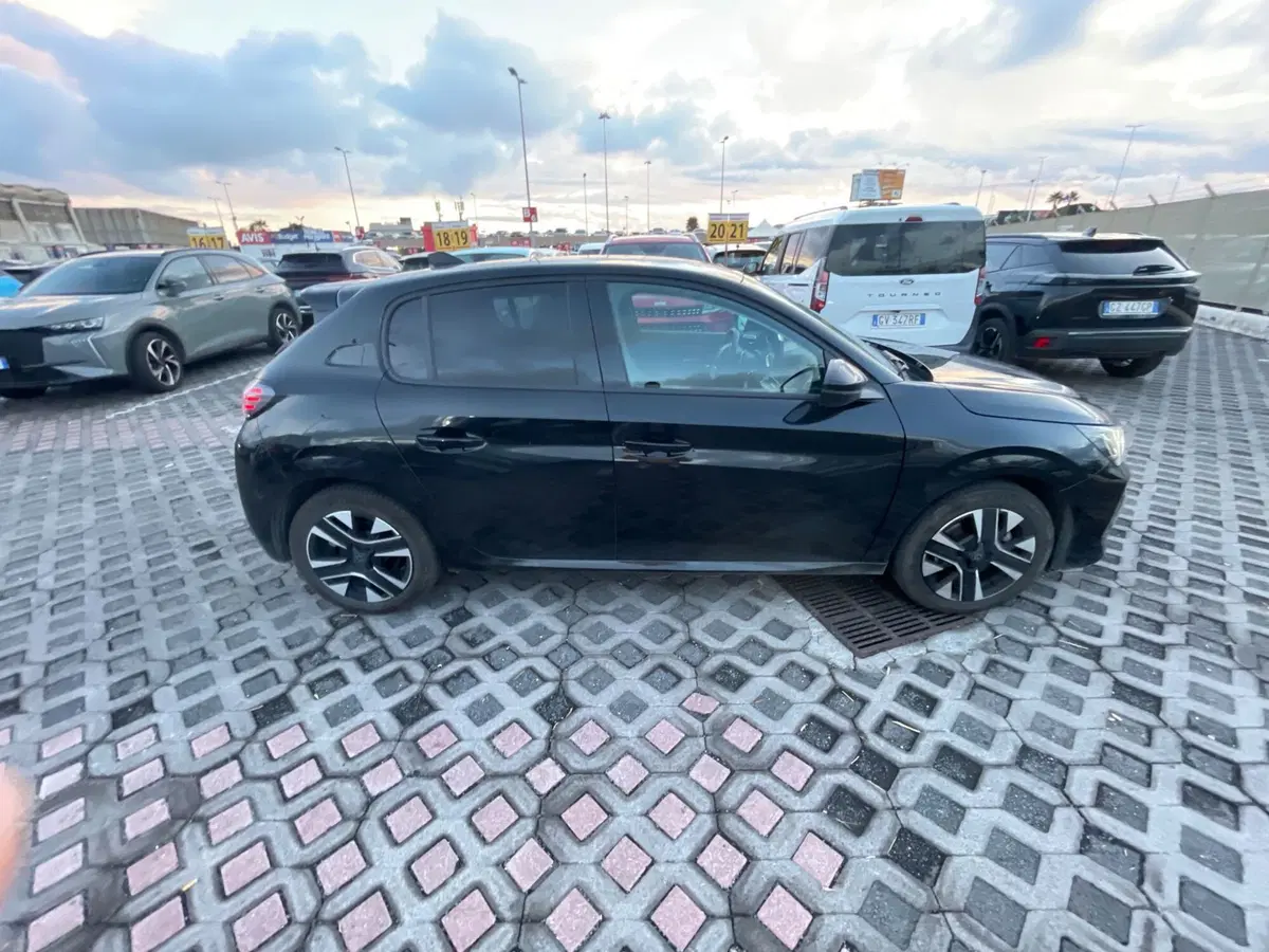 Peugeot 208 usata a Salerno (11)
